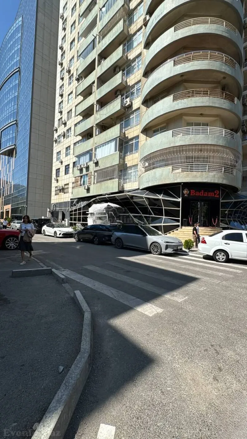 2 otaqlı köhnə tikili mənzil satılır — 28 May m., Bakı - şəkil 10