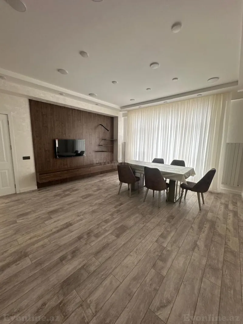 2 otaqlı Mənzil 110 m² 7-ci mikrorayon Kirayə verilir