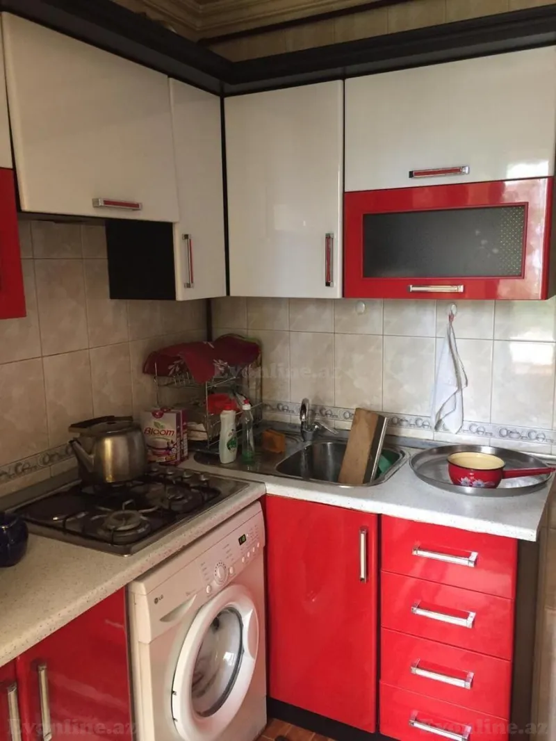 2 otaqlı köhnə tikili mənzil kirayə verilir — Yasamal r., Bakı - şəkil 3