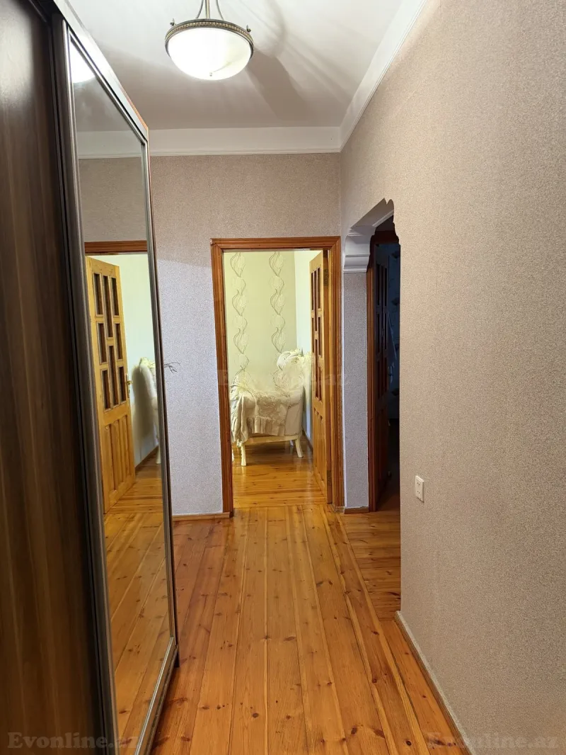3 otaqlı Mənzil 82 m² 9-cu mikrorayon Satılır