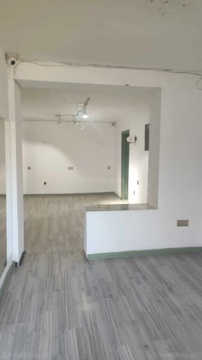 4 otaqlı Mənzil 85 m² Nəriman Nərimanov m. Kirayə verilir