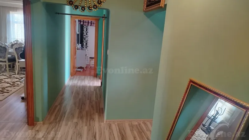 5 otaqlı köhnə tikili mənzil satılır — Xalqlar Dostluğu m., Bakı