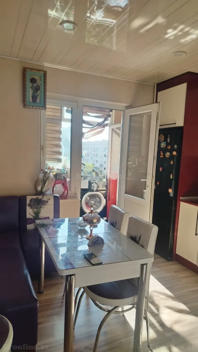 5 otaqlı köhnə tikili mənzil satılır — Xalqlar Dostluğu m., Bakı - şəkil 3
