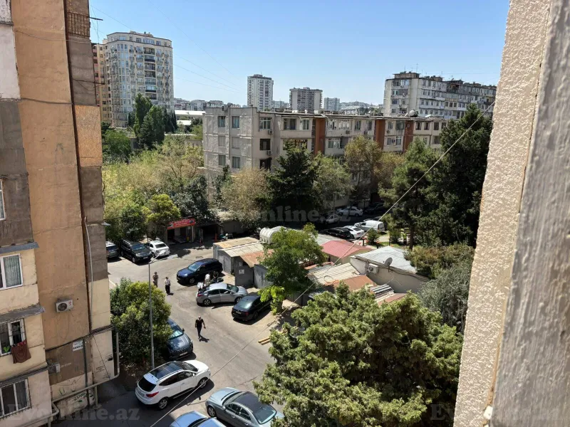 2 otaqlı köhnə tikili mənzil satılır — 8-ci mikrorayon, Bakı - şəkil 3