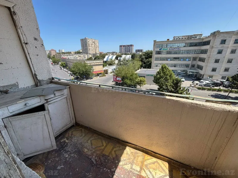 2 otaqlı köhnə tikili mənzil satılır — 8-ci mikrorayon, Bakı - şəkil 8