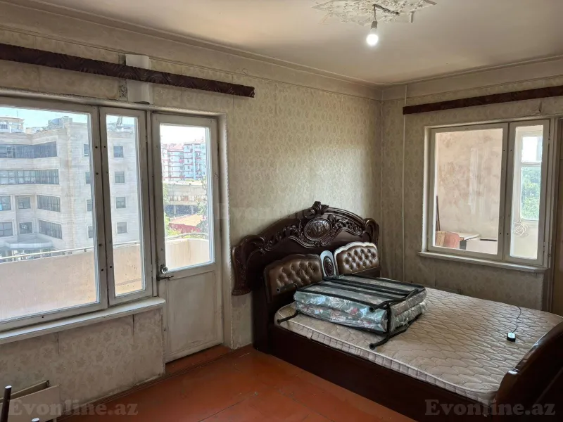 2 otaqlı köhnə tikili mənzil satılır — 8-ci mikrorayon, Bakı - şəkil 9