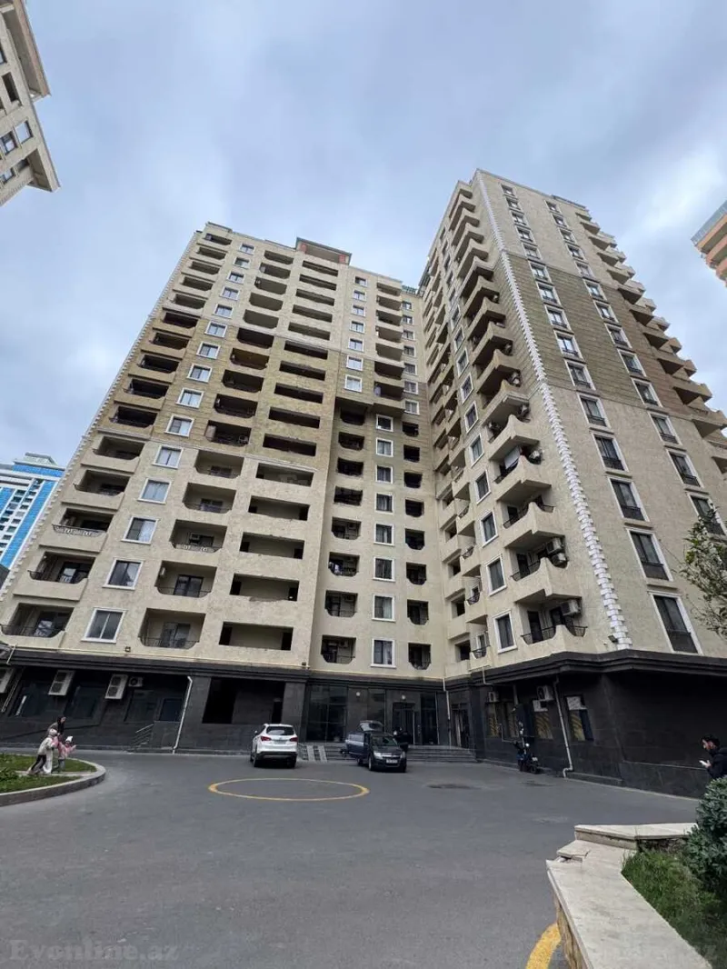 2 otaqlı Mənzil 97 m² Xətai r. Satılır