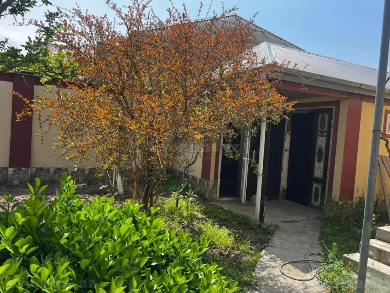 6 otaqlı həyət evi satılır — Sumqayıt - şəkil 2
