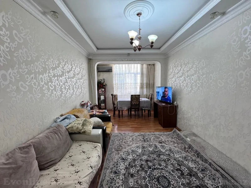 3 otaqlı Mənzil 70 m² 7-ci mikrorayon Satılır