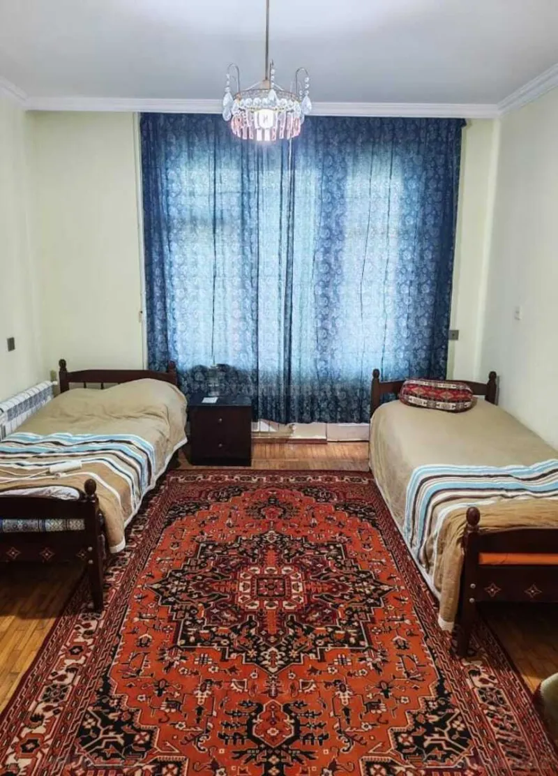 3 otaqlı köhnə tikili mənzil satılır — Xalqlar Dostluğu m., Bakı - şəkil 2