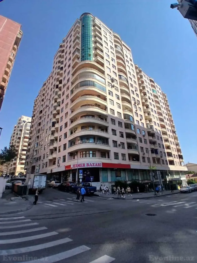 4 otaqlı Mənzil 185 m² 28 May m. Satılır