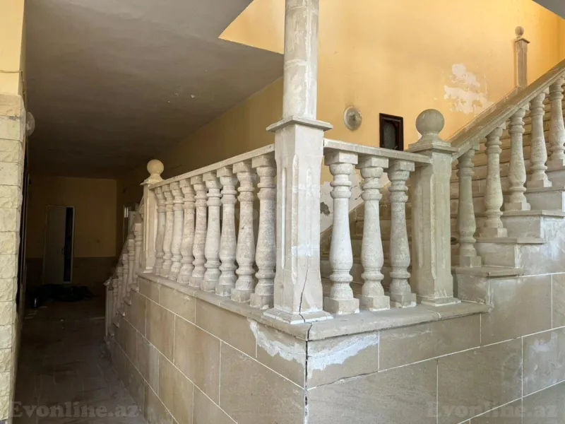 10 otaqlı həyət evi satılır — Xəzər r., Bakı - şəkil 24