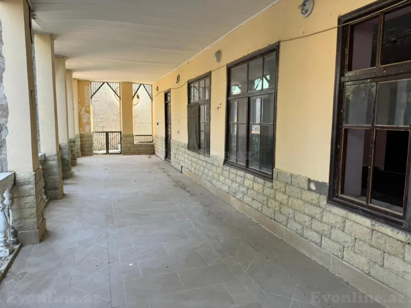 10 otaqlı həyət evi satılır — Xəzər r., Bakı - şəkil 25