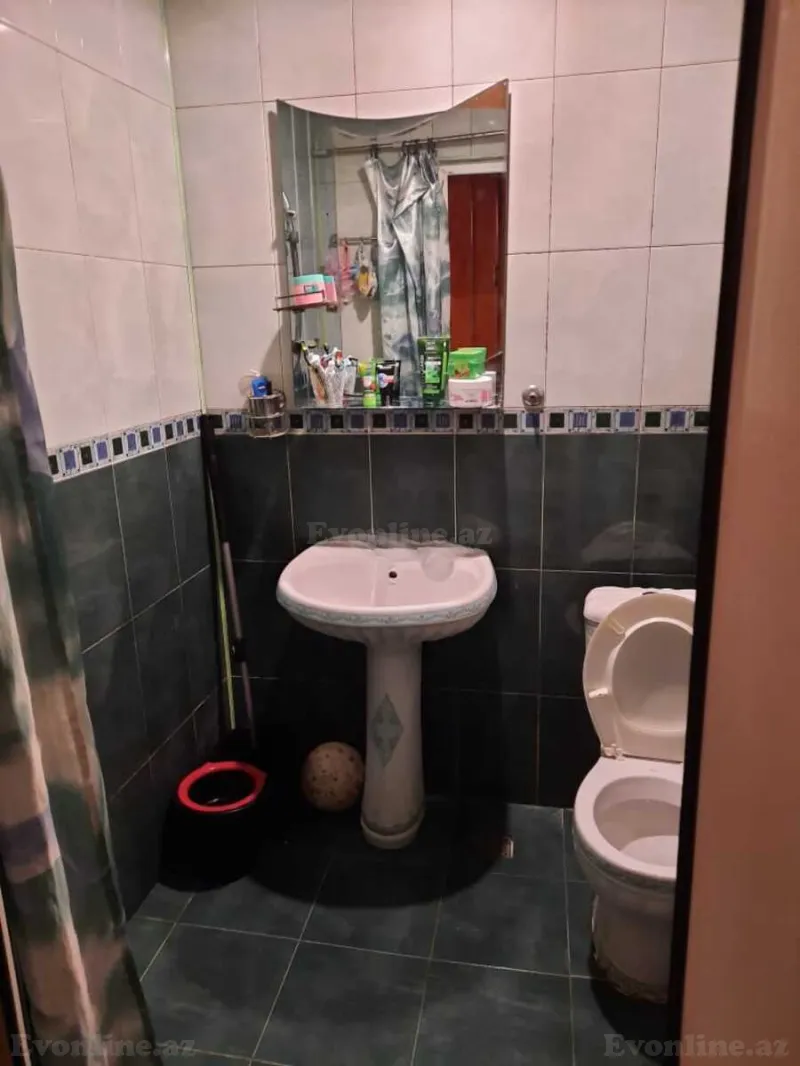 2 otaqlı köhnə tikili mənzil satılır — Elmlər Akademiyası m., Bakı - şəkil 4
