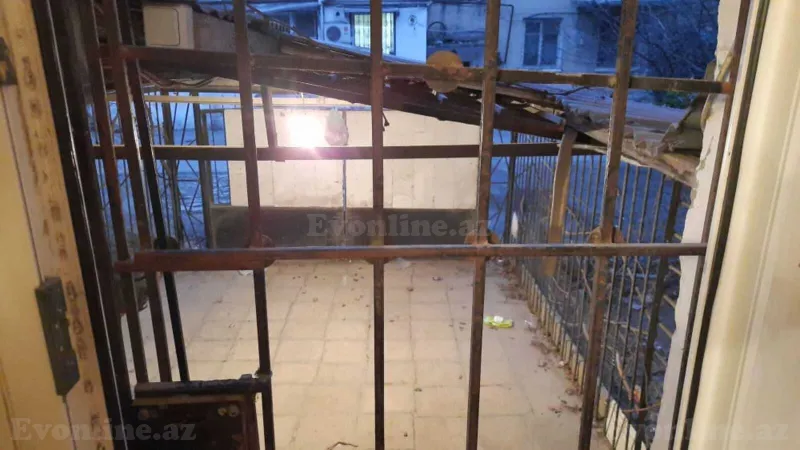 2 otaqlı köhnə tikili mənzil satılır — Elmlər Akademiyası m., Bakı - şəkil 5