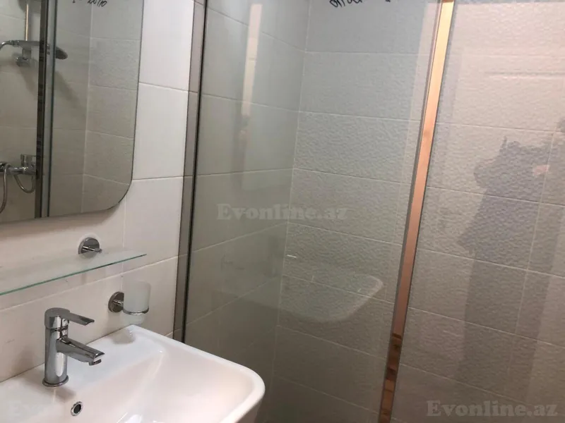 4 otaqlı yeni tikili mənzil kirayə verilir — 20 Yanvar m., Bakı - şəkil 13