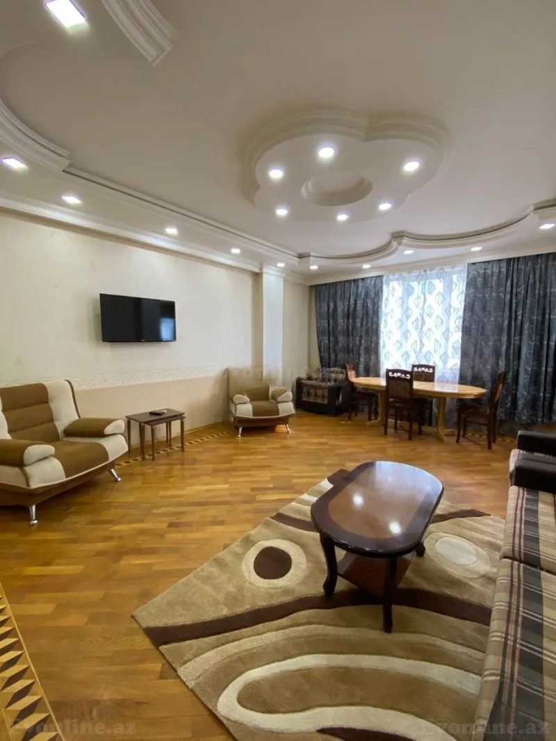 2 otaqlı Mənzil 97 m² Nizami m. Kirayə verilir