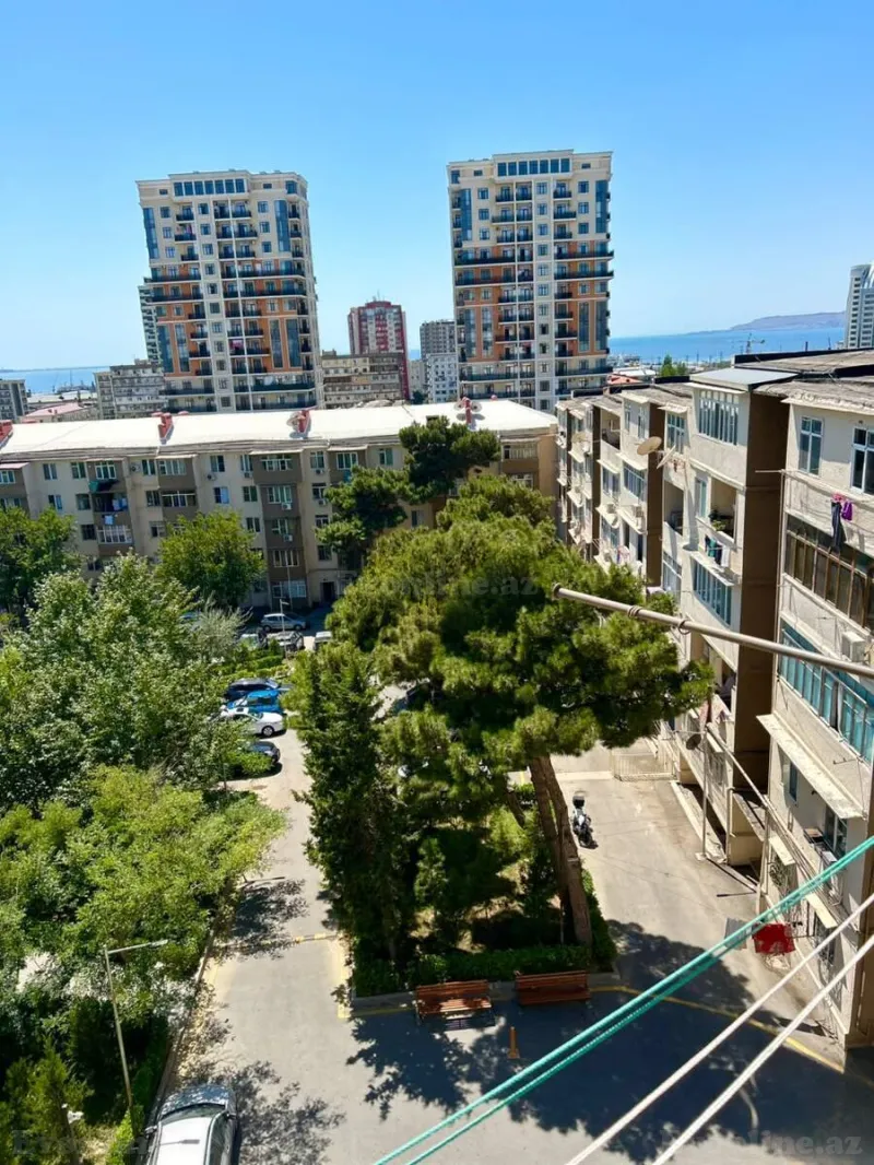 3 otaqlı köhnə tikili mənzil satılır — Həzi Aslanov, Bakı - şəkil 17