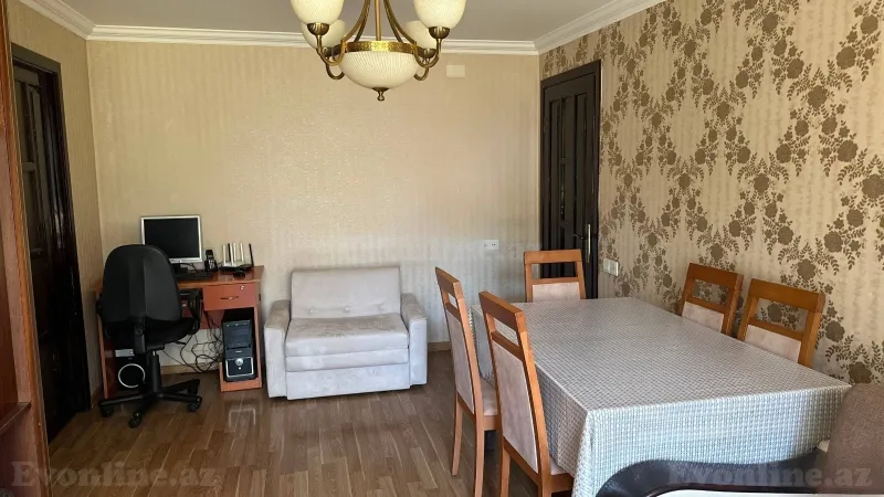 2 otaqlı köhnə tikili mənzil satılır — Elmlər Akademiyası m., Bakı - şəkil 2