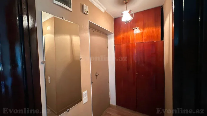 2 otaqlı köhnə tikili mənzil satılır — Elmlər Akademiyası m., Bakı - şəkil 13