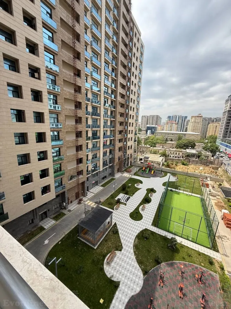 2 otaqlı Mənzil 95 m² 28 May m. Satılır