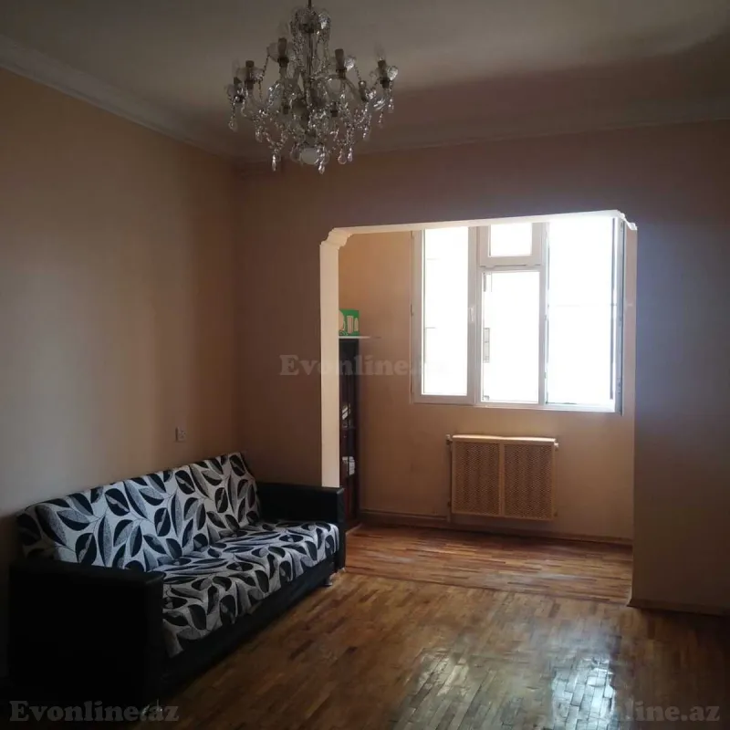 3 otaqlı Mənzil 75 m² Xətai r. Satılır