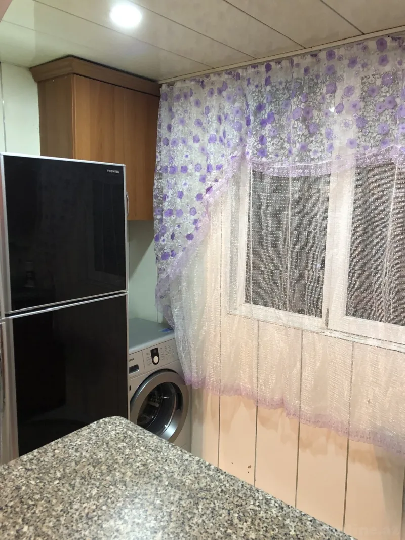 1 otaqlı köhnə tikili mənzil kirayə verilir — Elmlər Akademiyası m., Bakı - şəkil 2
