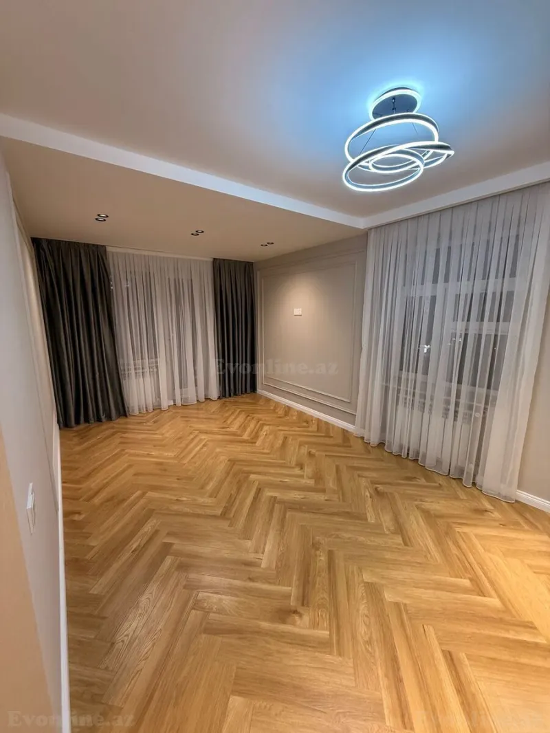 2 otaqlı Mənzil 45 m² Elmlər Akademiyası m. Satılır