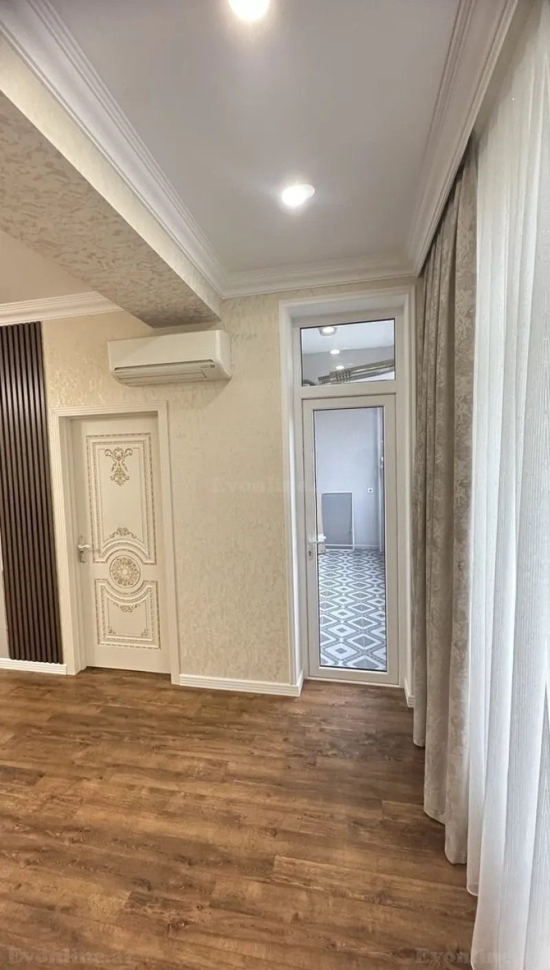3 otaqlı yeni tikili mənzil satılır — 20 Yanvar m., Bakı - şəkil 15