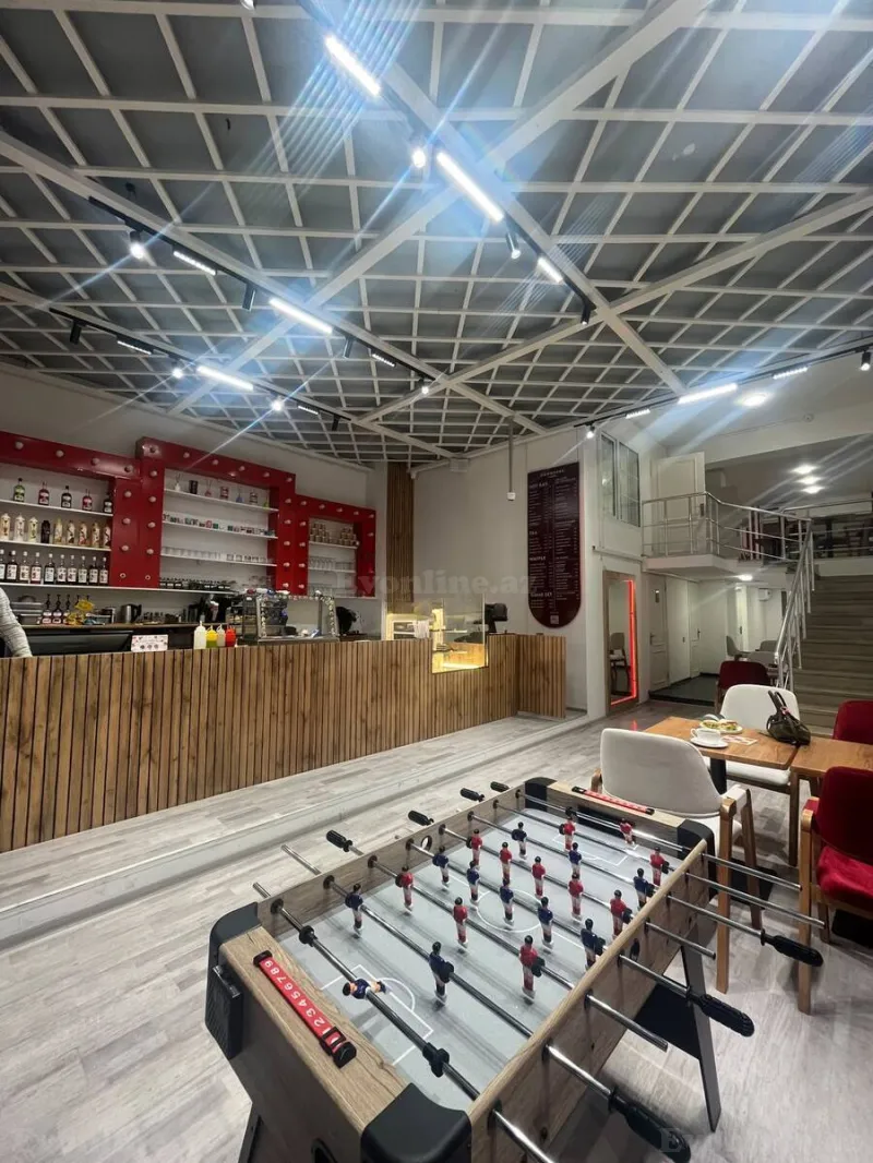 Obyekt 180 m² Nizami m. Kirayə verilir