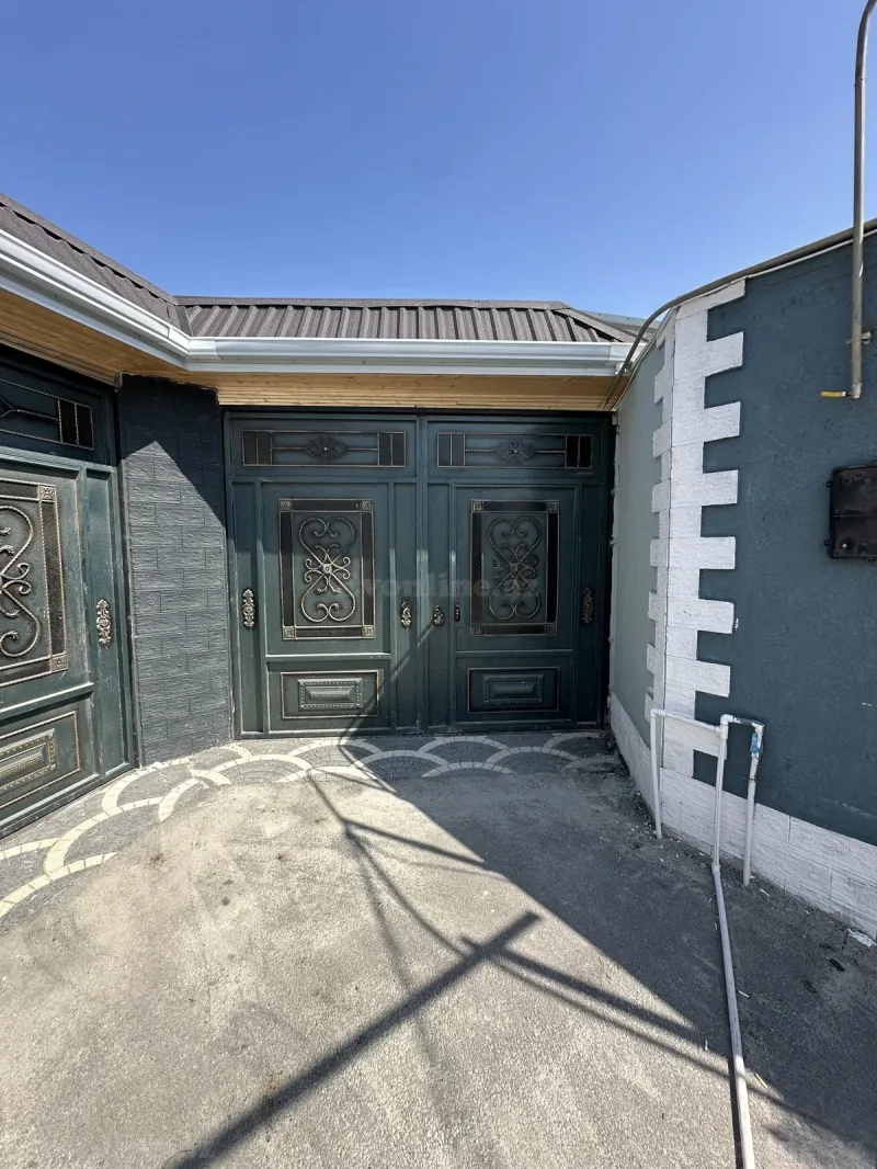 4 otaqlı həyət evi satılır — Savalan, Bakı - şəkil 9