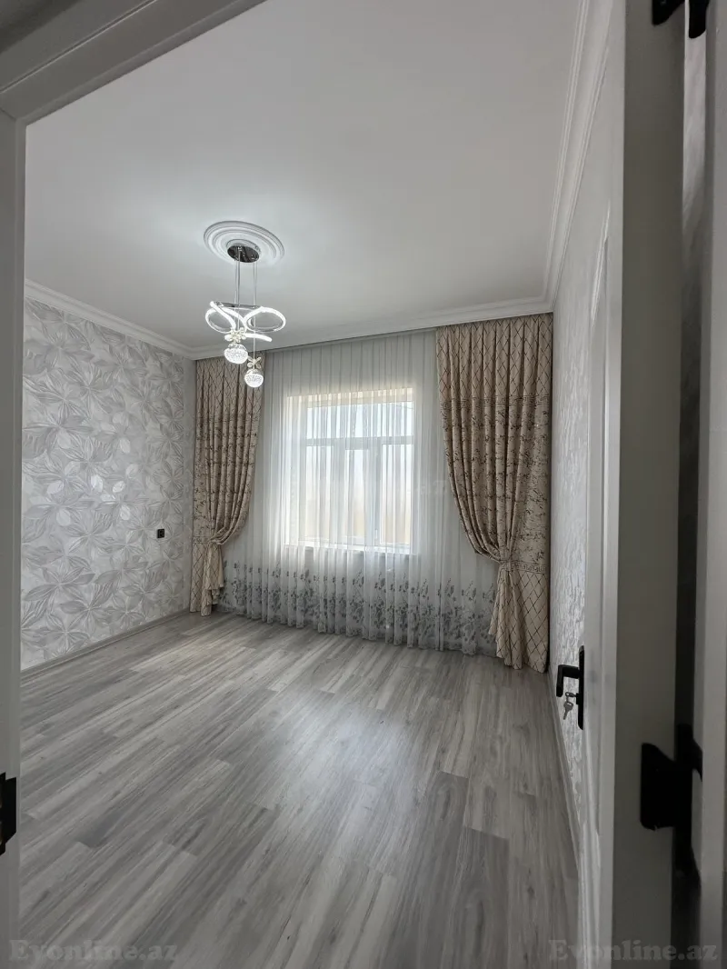 4 otaqlı həyət evi satılır — Savalan, Bakı - şəkil 18