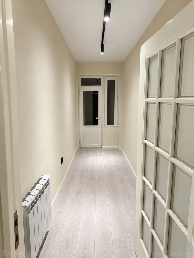 4 otaqlı yeni tikili mənzil satılır — 1-ci mikrorayon, Bakı - şəkil 9
