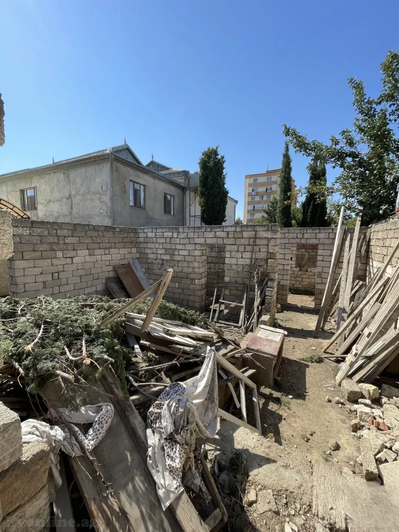 Torpaq satılır — Bakıxanov, Bakı - şəkil 8