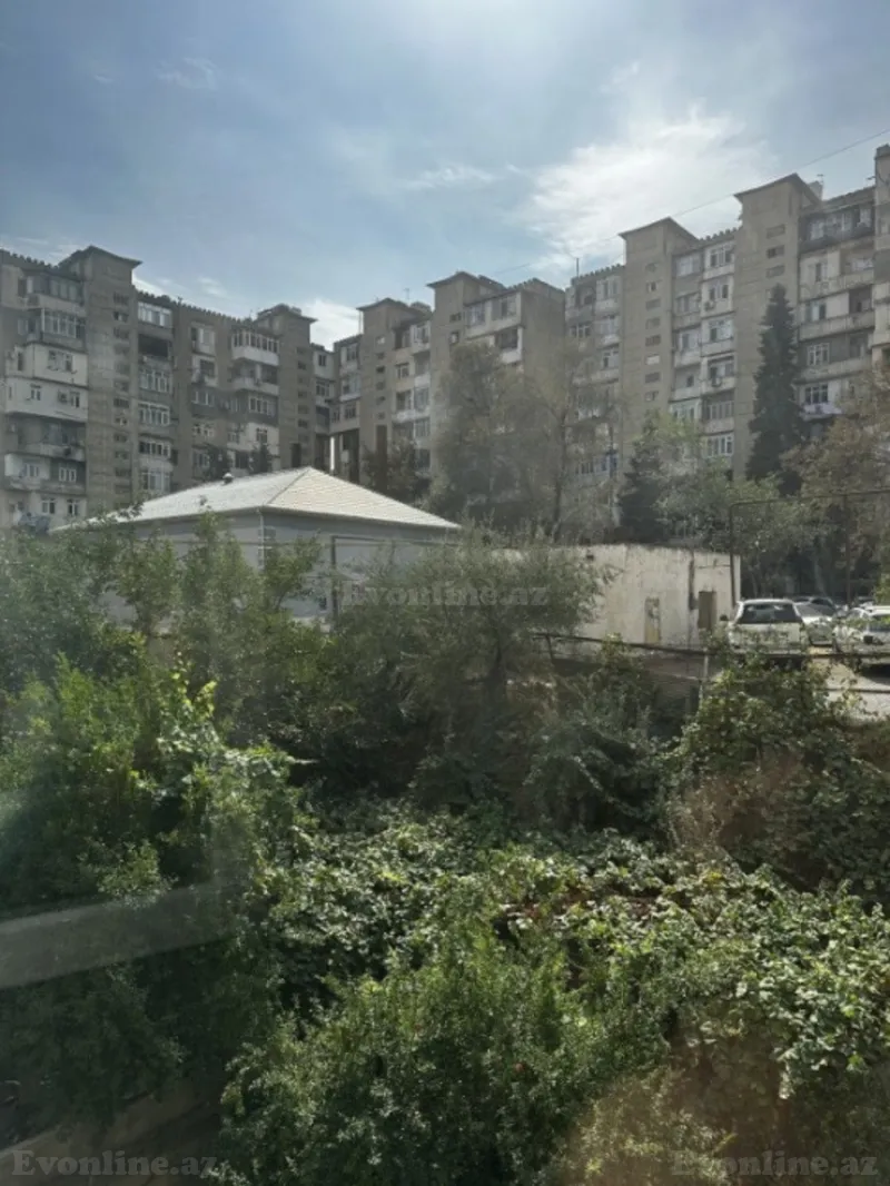 2 otaqlı köhnə tikili mənzil satılır — Yeni Yasamal, Bakı - şəkil 12