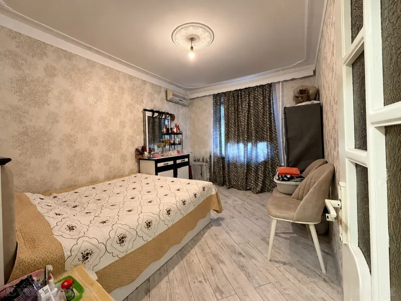 4 otaqlı köhnə tikili mənzil satılır — Yeni Günəşli, Bakı - şəkil 5