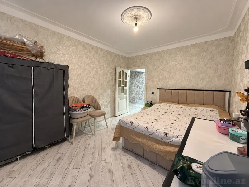 4 otaqlı köhnə tikili mənzil satılır — Yeni Günəşli, Bakı - şəkil 6