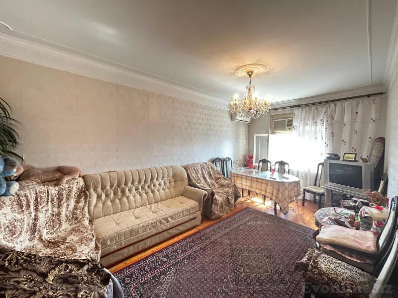 3 otaqlı Mənzil 65 m² Qara Qarayev m. Satılır