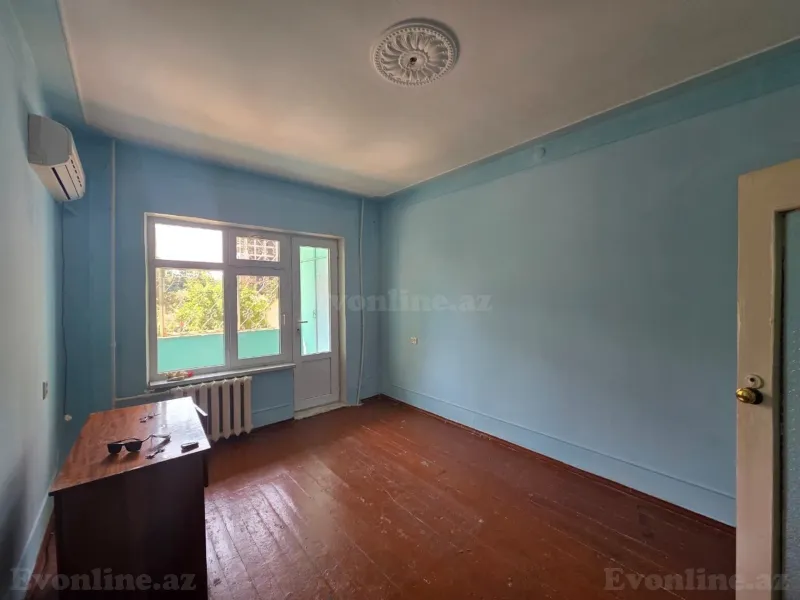 2 otaqlı köhnə tikili mənzil satılır — Həzi Aslanov, Bakı - şəkil 9