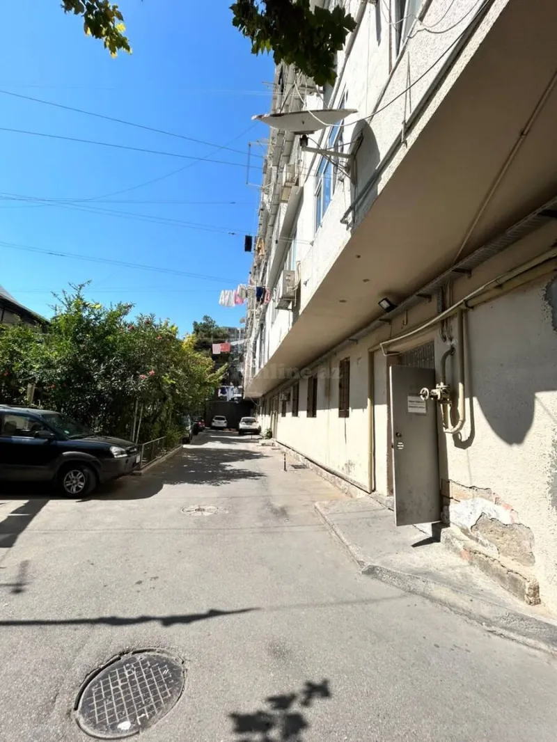 3 otaqlı köhnə tikili mənzil satılır — 28 May m., Bakı - şəkil 2
