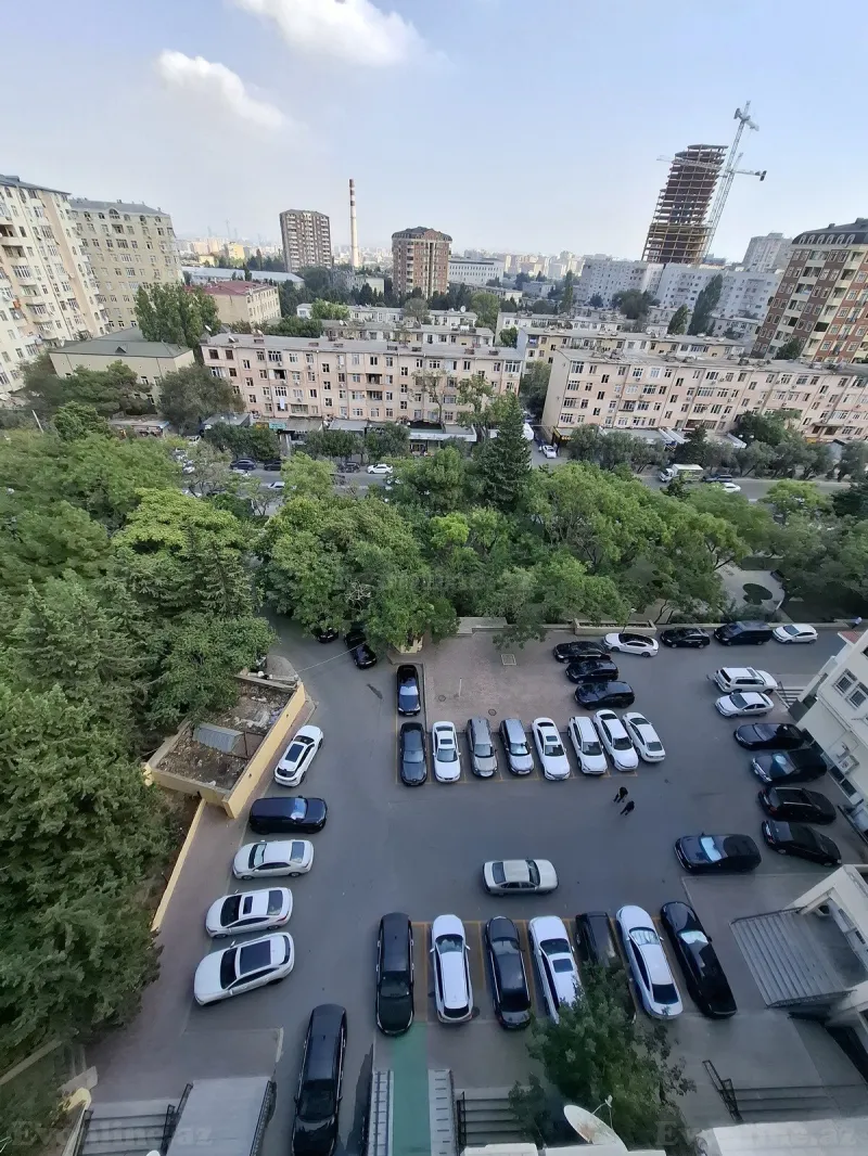 3 otaqlı yeni tikili mənzil satılır — 3-cü mikrorayon, Bakı - şəkil 2