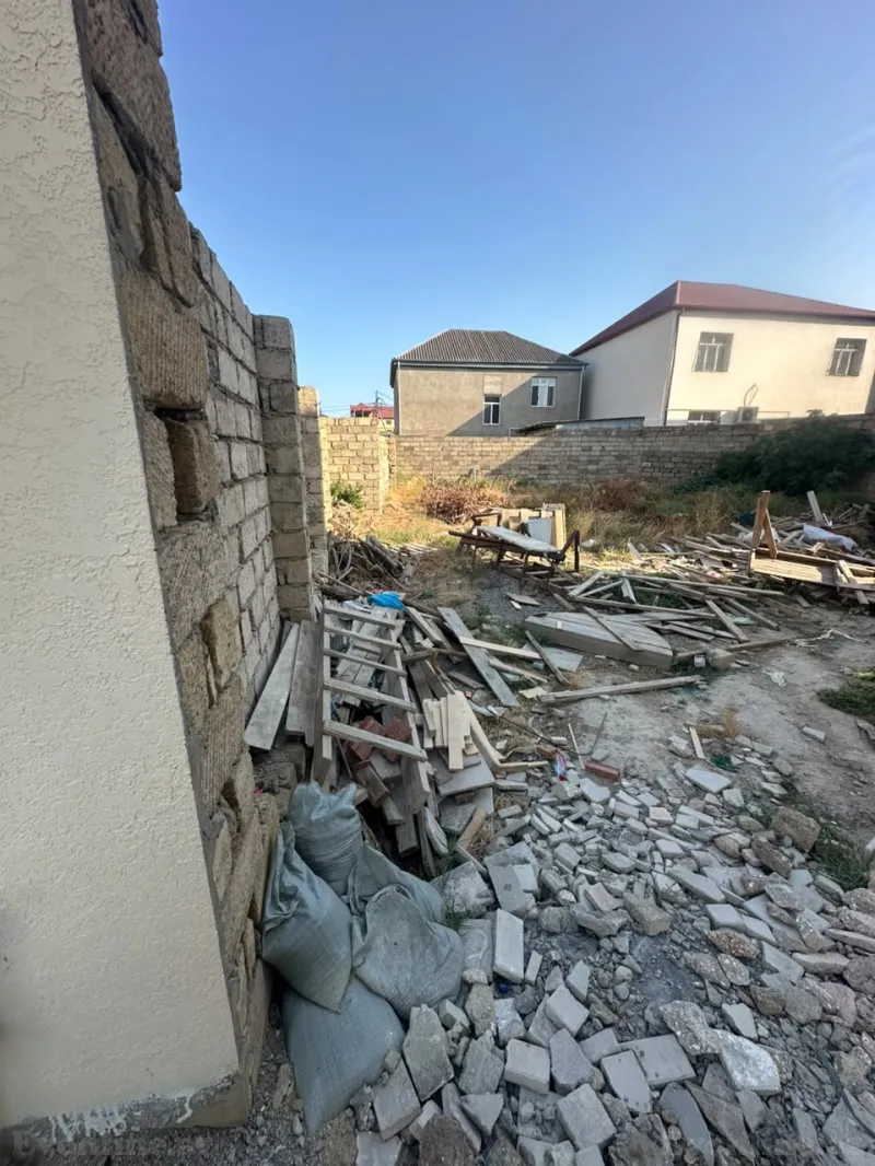 Torpaq satılır — Bakıxanov, Bakı - şəkil 9