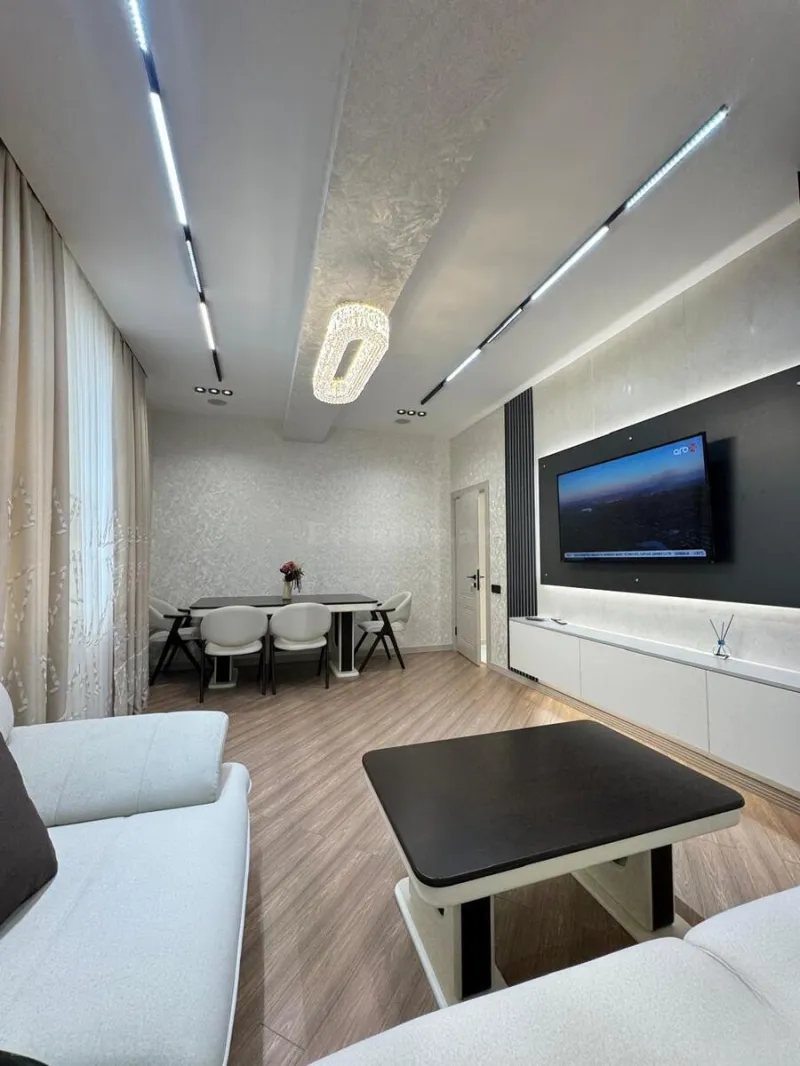 3 otaqlı Mənzil 91 m² Həzi Aslanov m. Satılır