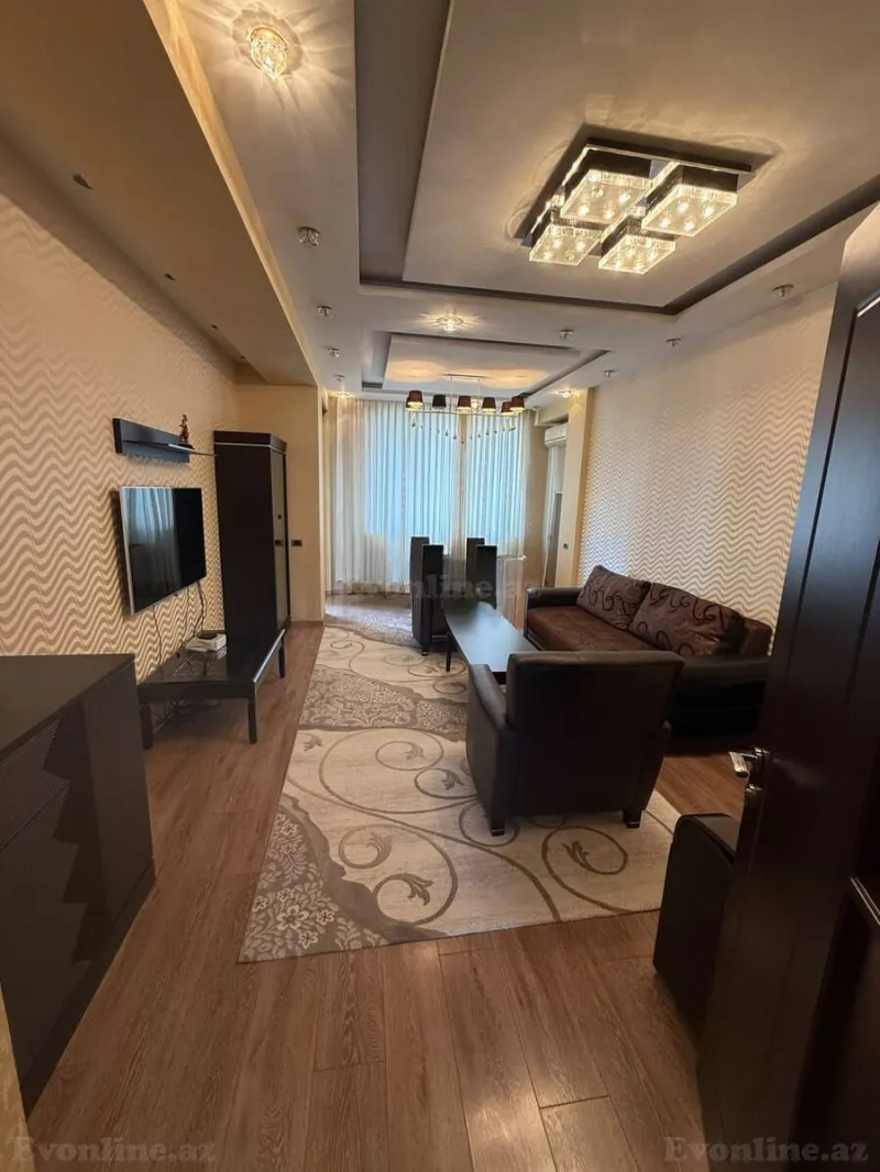 2 otaqlı Mənzil 100 m² Bakmil m. Kirayə verilir