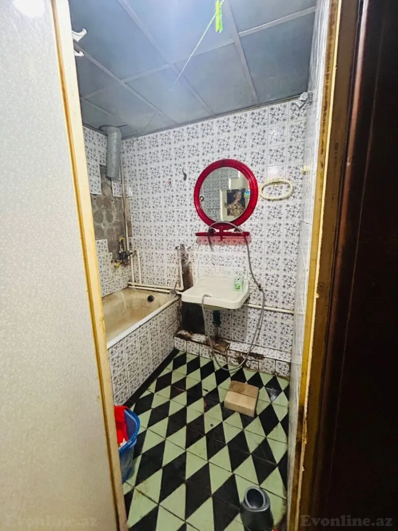 5 otaqlı köhnə tikili mənzil satılır — Xırdalan - şəkil 13