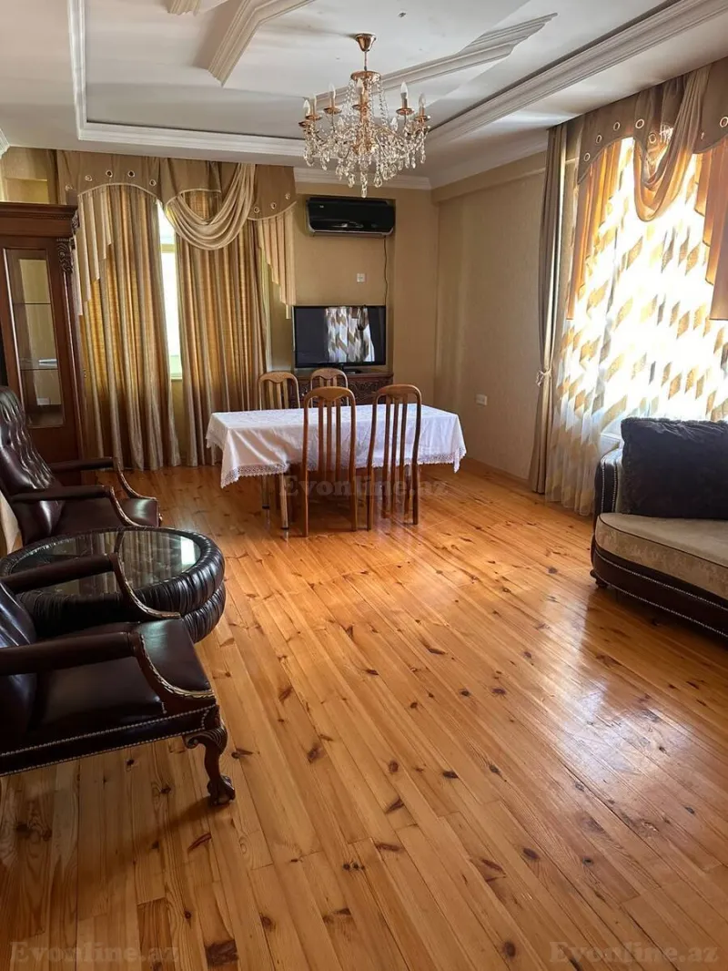 3 otaqlı Mənzil 130 m² 9-cu mikrorayon Satılır