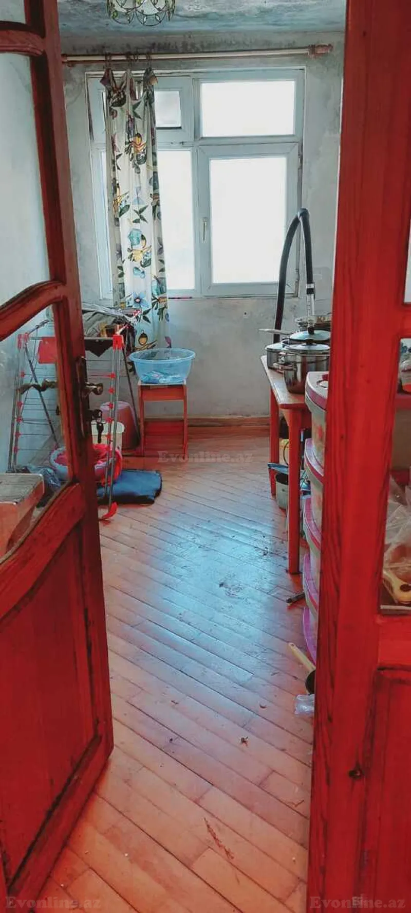 4 otaqlı köhnə tikili mənzil satılır — Yasamal, Bakı - şəkil 3