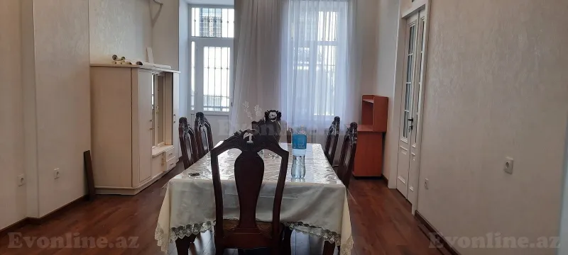 3 otaqlı köhnə tikili mənzil kirayə verilir — Nizami m., Bakı - şəkil 3