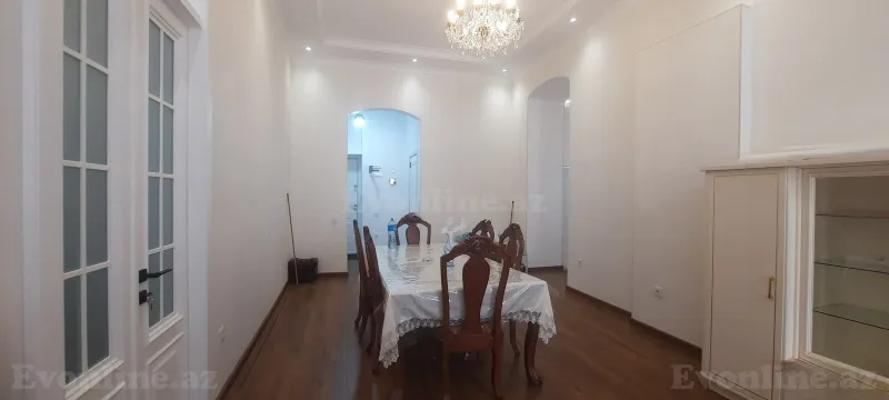3 otaqlı köhnə tikili mənzil kirayə verilir — Nizami m., Bakı - şəkil 4