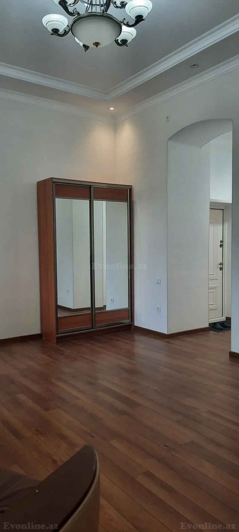 3 otaqlı köhnə tikili mənzil kirayə verilir — Nizami m., Bakı - şəkil 26
